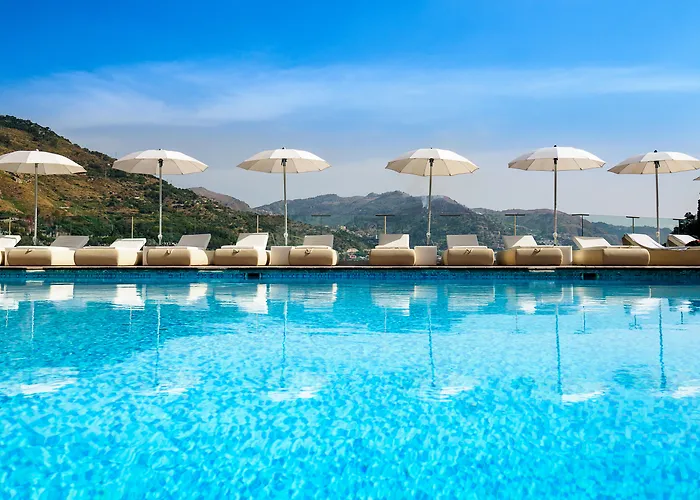 Hotel sulla spiaggia a Taormina