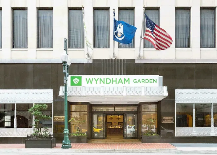 Wyndham Garden Baronne Plaza Hotel New Orleans